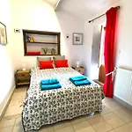 Charming La Maison Des Artistes Near Bergerac With The Swimming Pool *