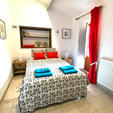 Charming La Maison Des Artistes Near Bergerac With The Swimming Pool *