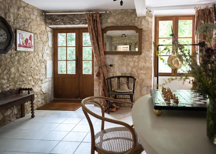 Charming La Maison Des Artistes Near Bergerac With The Swimming Pool * Conne-de-Labarde